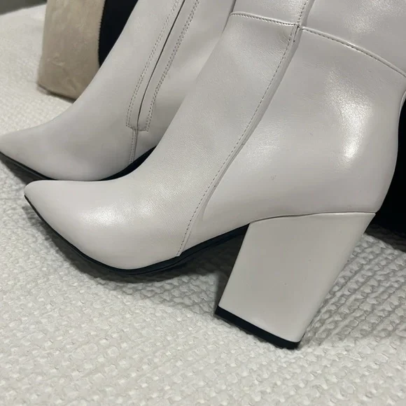 Nine West “Gabal” White Leather Tall Block Heel Pointy Toe Boots Size 7 NEW - Picture 9 of 16